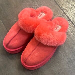 UGG Women's Vibrant Coral Slippers